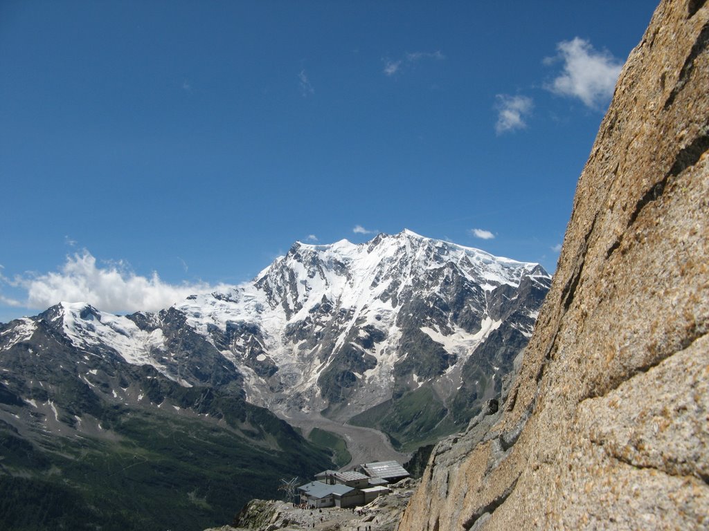 Monte Rosa East from Moro Pass by harid