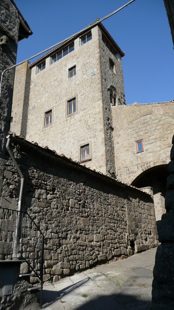 Scorcio del quartiere medievale di S. Pellegrino by Antonio Cignini