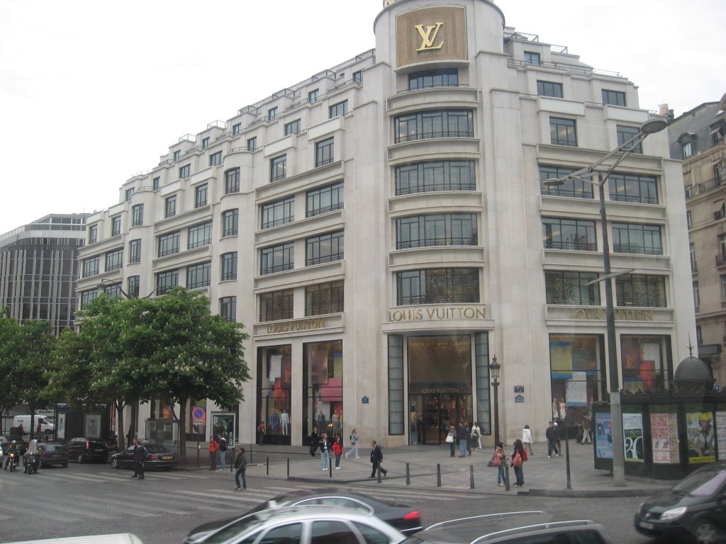 Paris - Louis Vuitton by Станковић