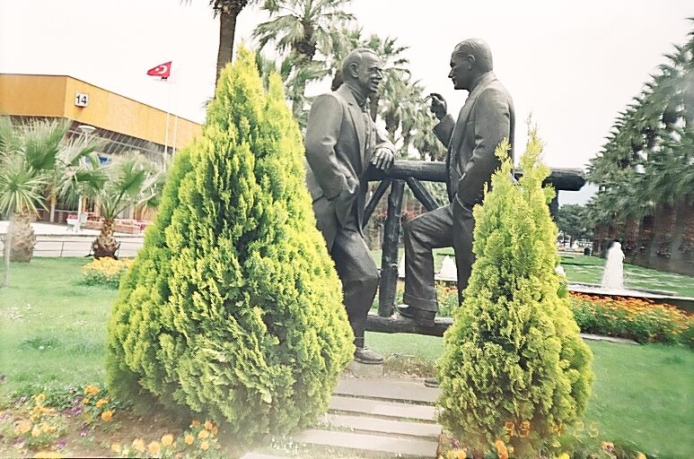 İzmir Kültürpark-Tahsin LÖK by Tahsin LÖK