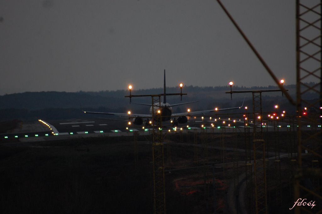 Aeropuerto de Girona by Fernando Fuentes Bla…