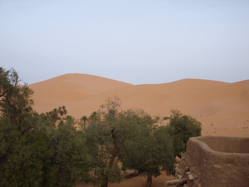 Ksar de Taghit by Redouane Bougherbal