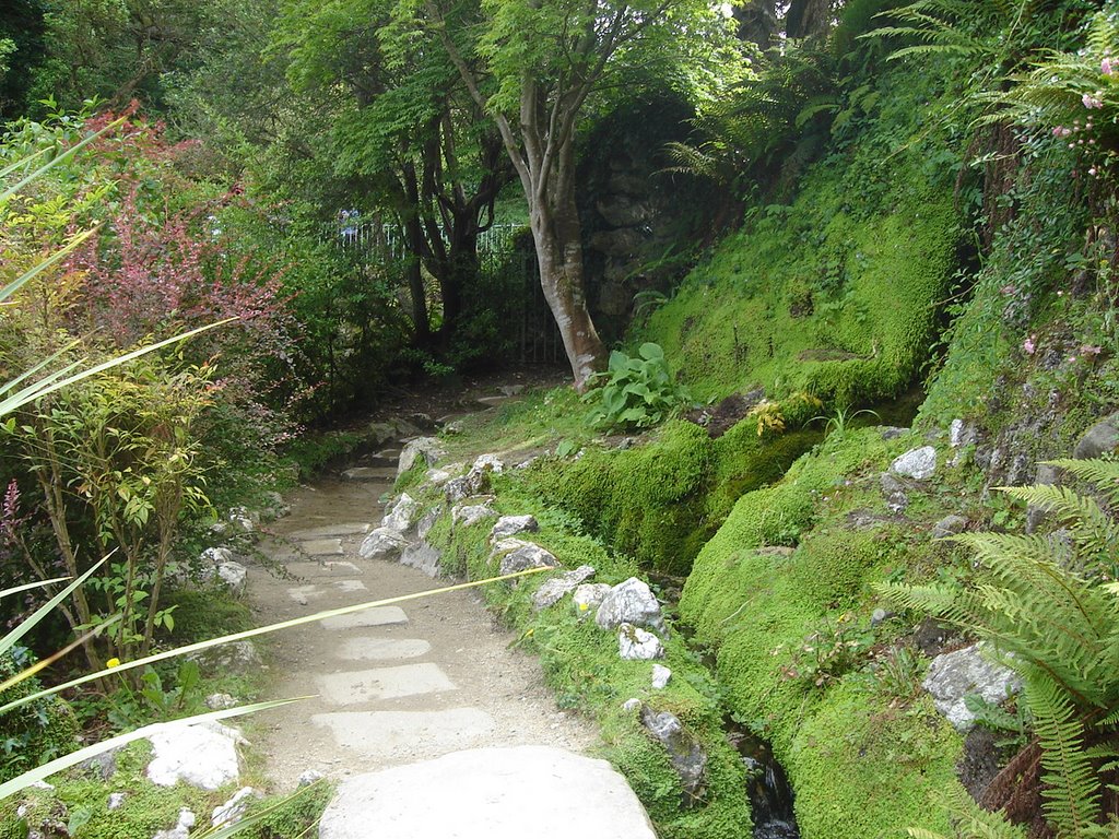 Ireland, Powerscourt garden by Edit75