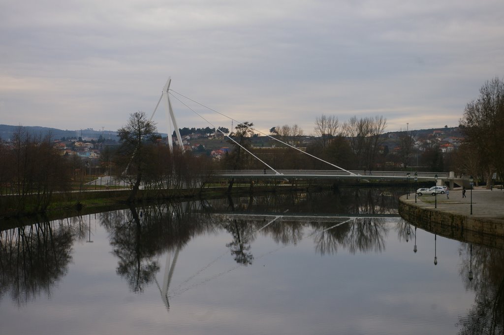 Ponte Pedonal by Mario Moreira