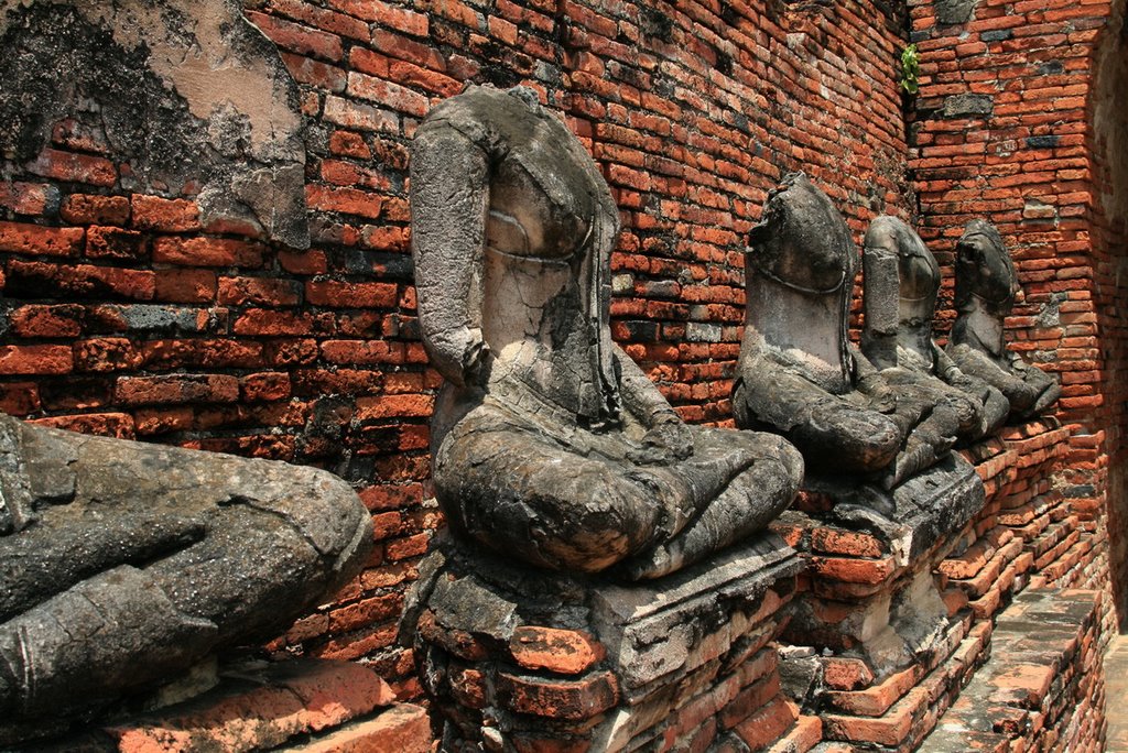 Wat Chai Watthanaran - Ayutthaya by DmZhuk