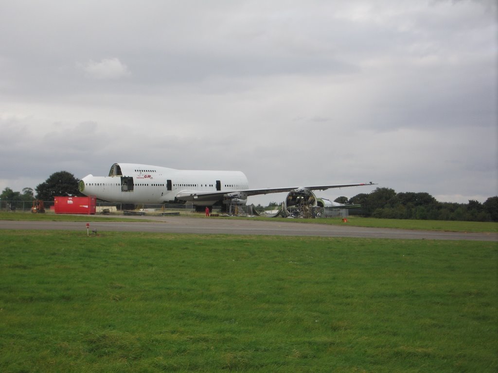 Boeing Going at the Kemble Breakers Yard by Ben Croft