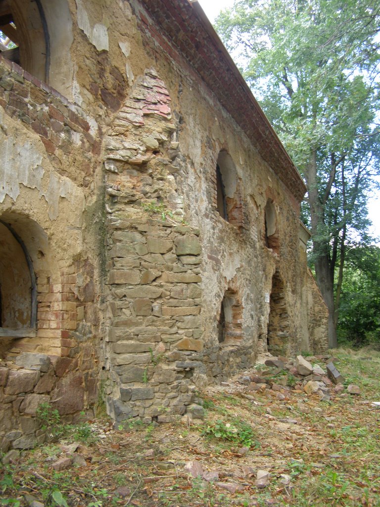 Pelhřimovy - zbytky kostela by lenin2001