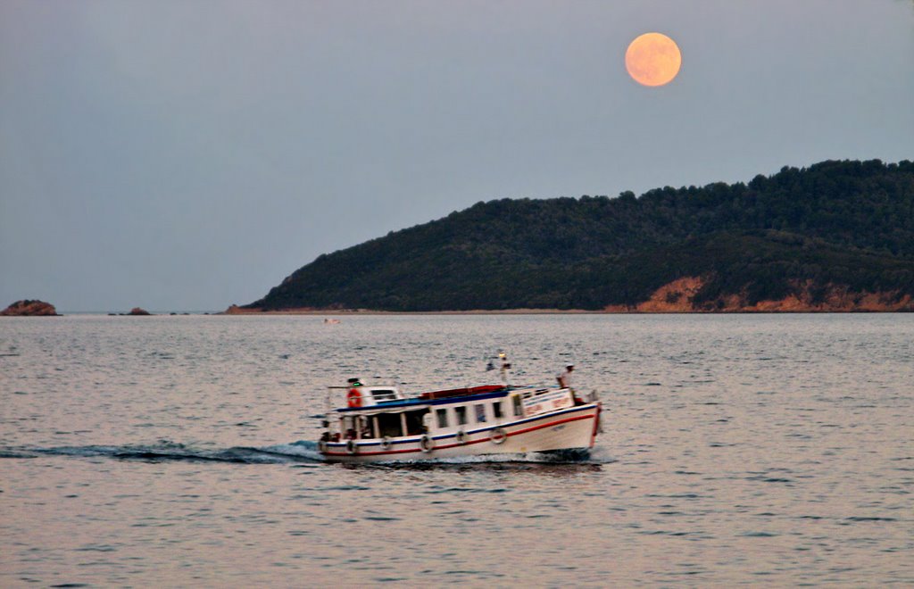 Moonrise on Skiathos at Achladies Beach by Finn Lyngesen