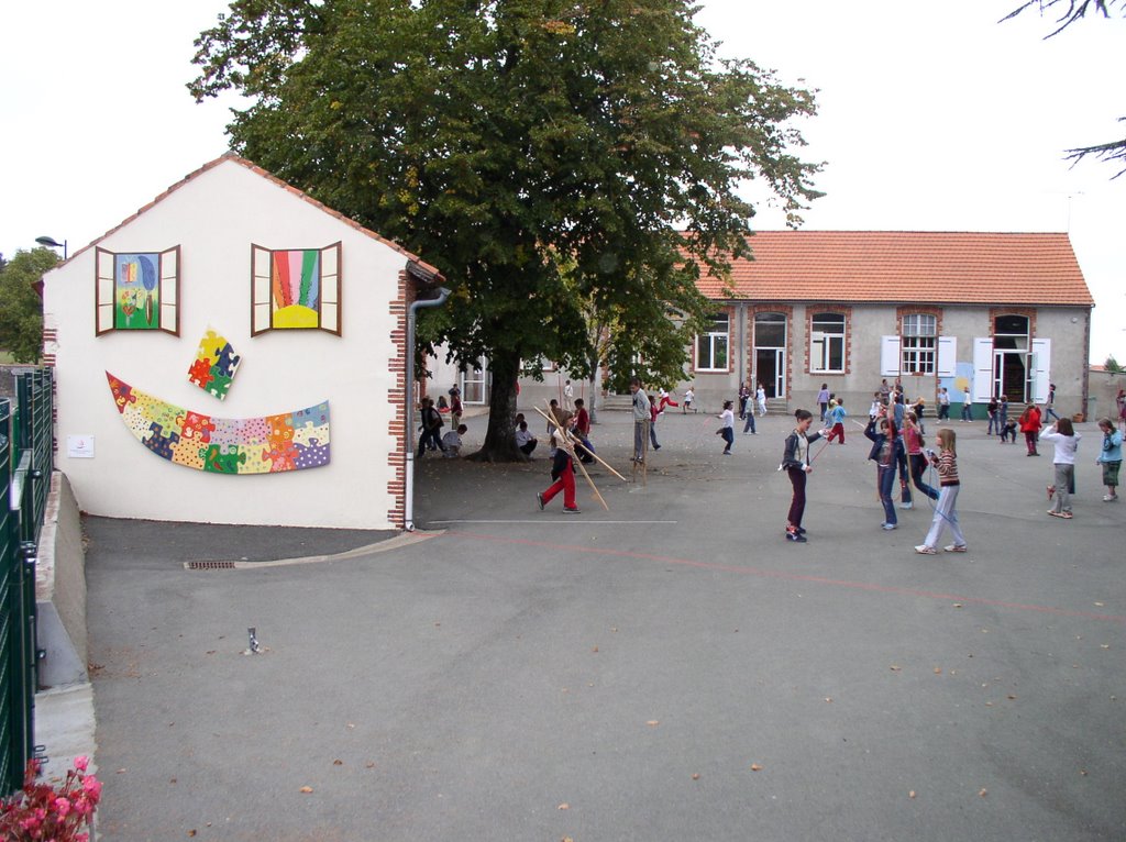 Ecole Maternelle et Primaire by OGEC