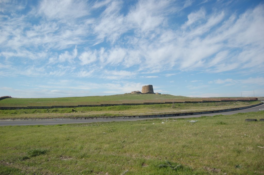 Magnifico Nuraghe di San Giorgio by aru.roberto