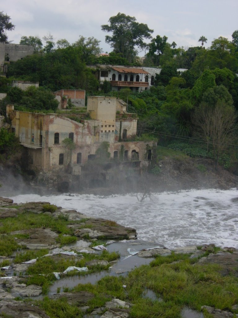 El Salto Cuarto de Maquinas by Hector.ty