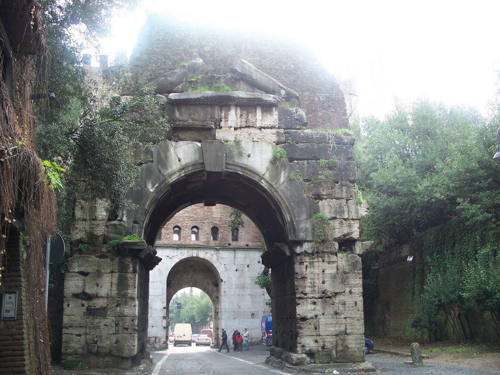 Puerta de San Sebastiano by ahernandez84