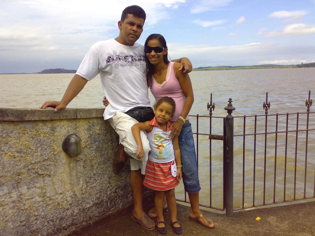 Eu,Lê e Kamilly na casa da Lagoa de Juturnaíba da minha irmã Deuza... by Flabuzios