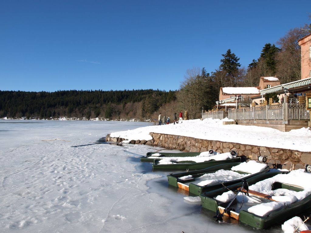 Lac du Bouchet - deep-frozen by szilard69