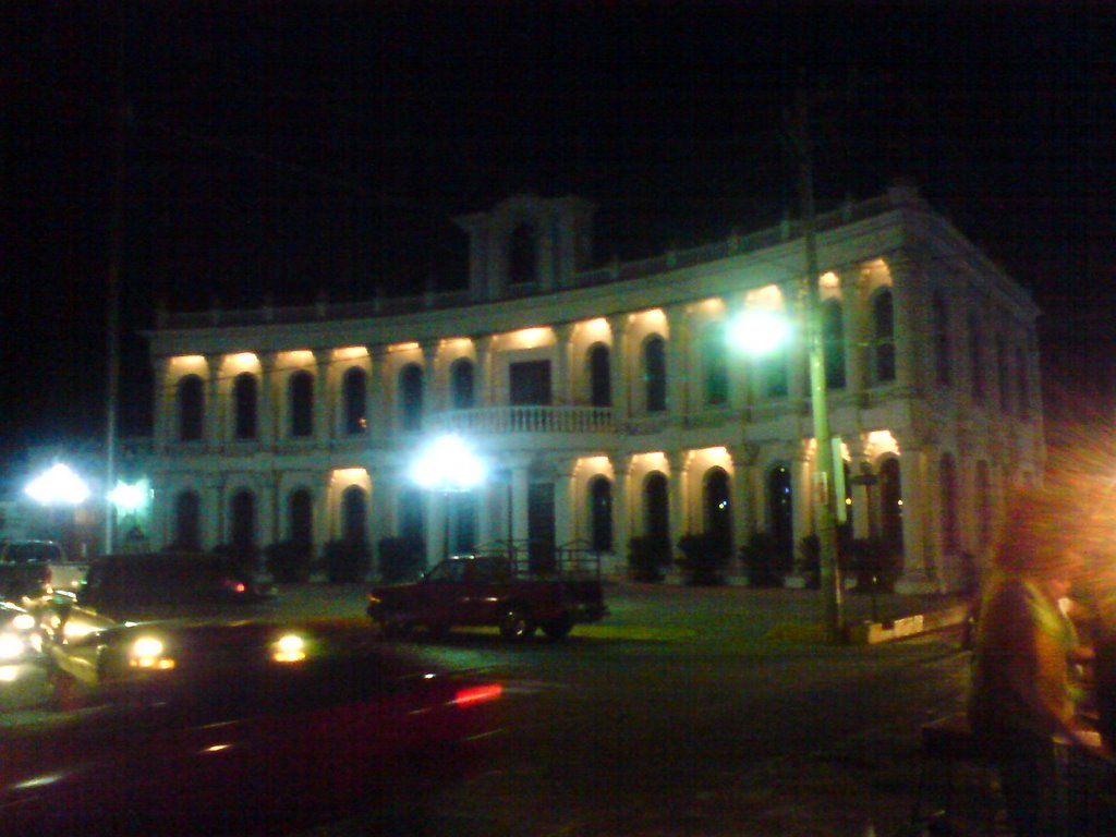 Nuevo Palacio Municipal de noche by elgrullo