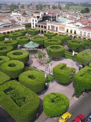 Jardín Constitución by Antonio Barajas