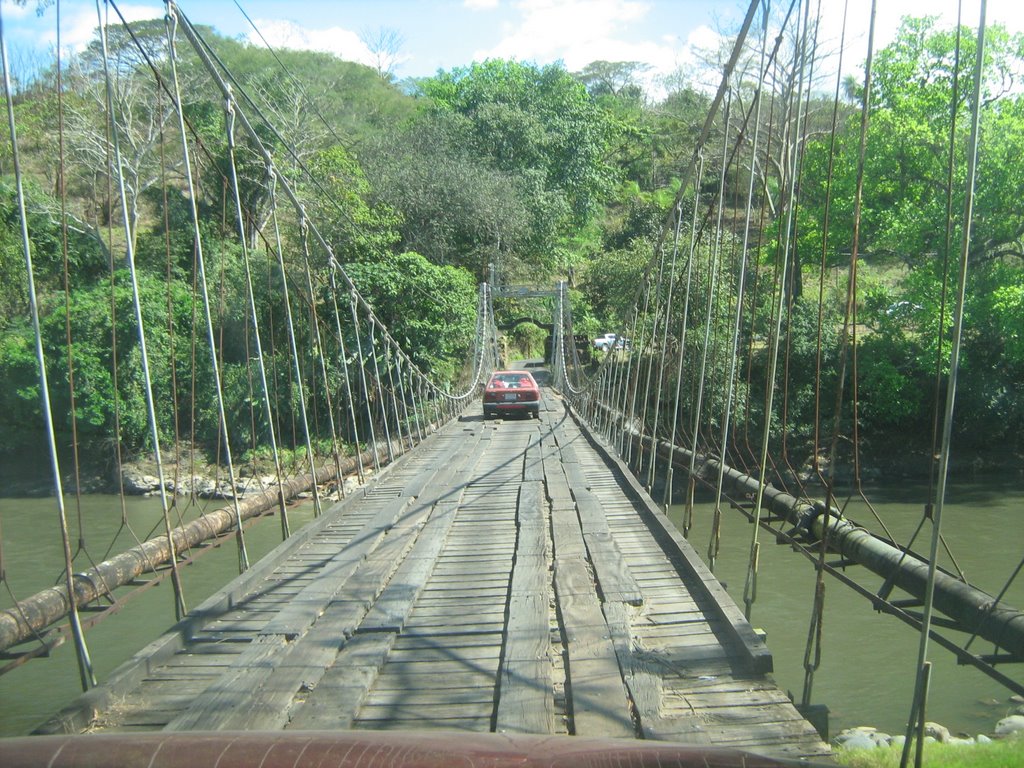 Puente de amaca turrubares san jose by Alex Ulloa