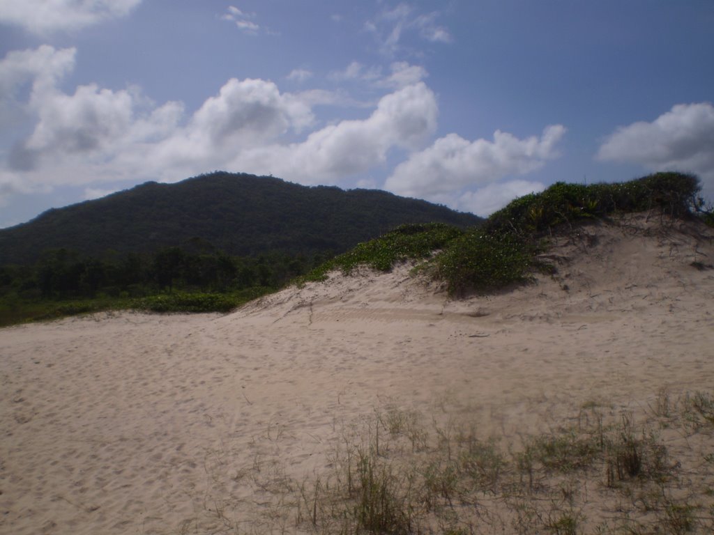 Bege, Verde, Azul e Branco - Florianopolis - Brasil by Marcelo Parise Petaz…