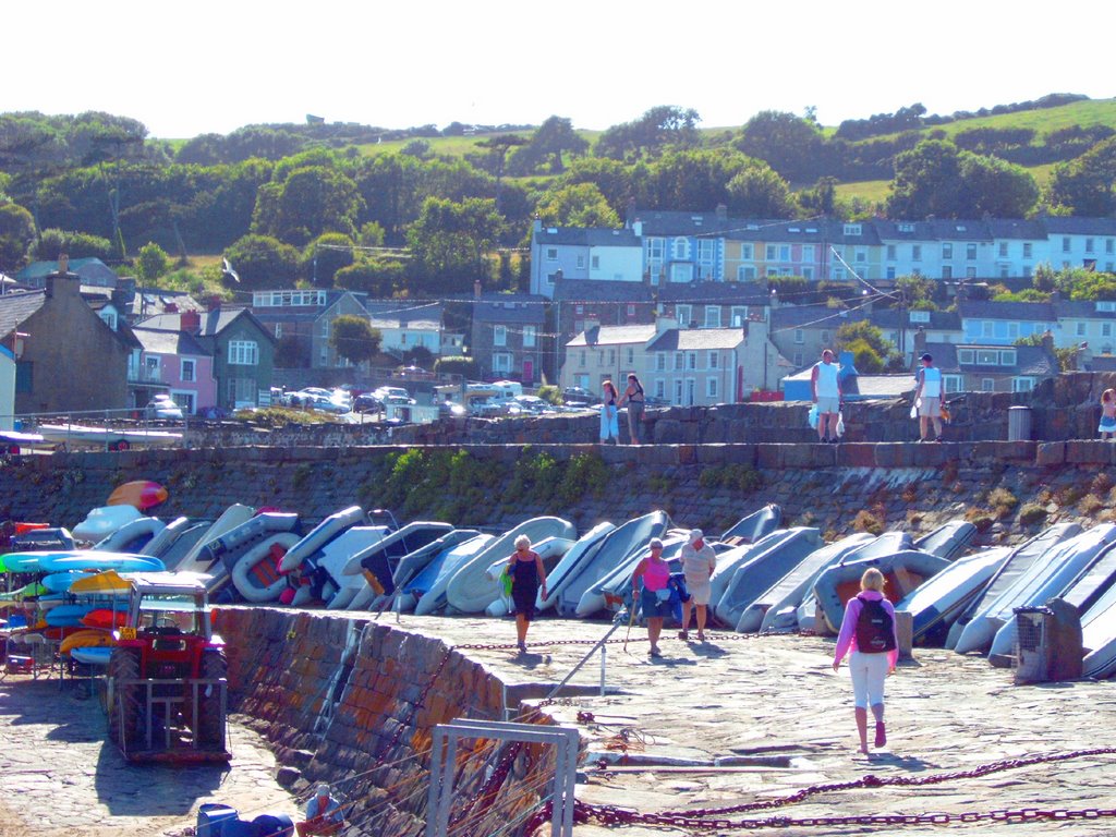 Cei newydd harbour wall by Mac Evans