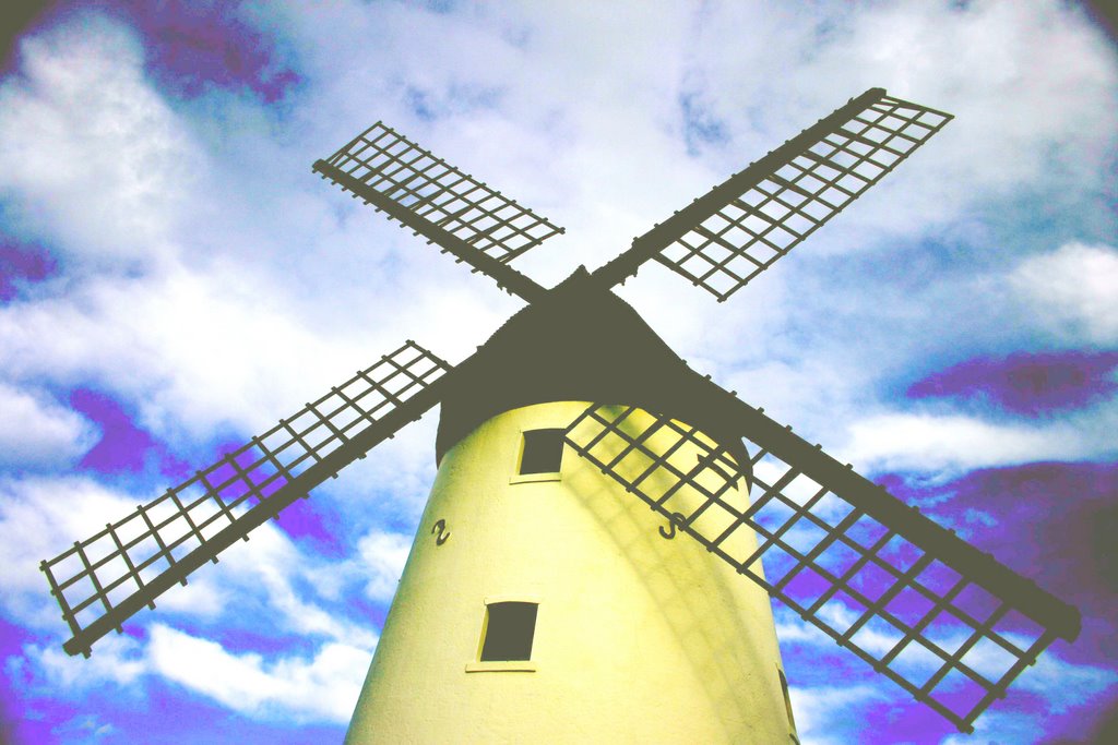 Lytham Windmill by kevinlid