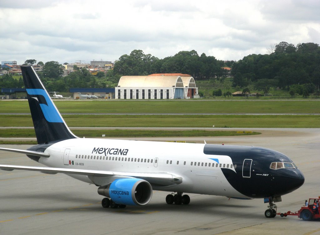 MX 767 (XA-MXN) - São Paulo-Guarulhos (GRU), SP, Brasil. by André Bonacin