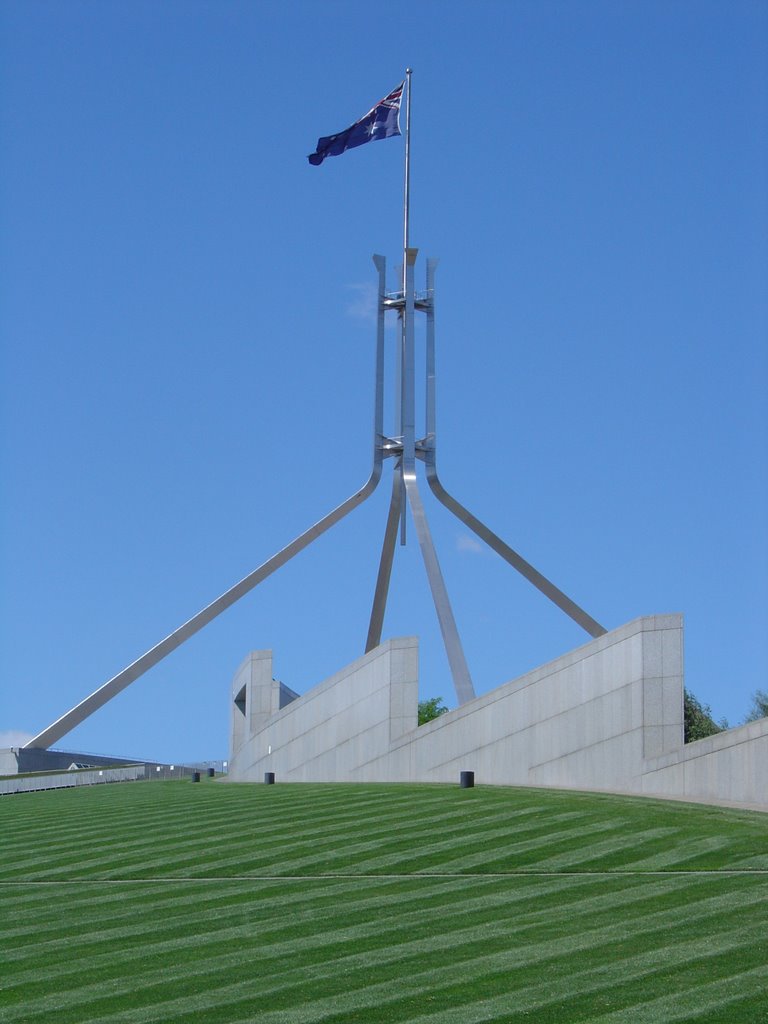 Australian Parliament House - Green by tim.watts.au