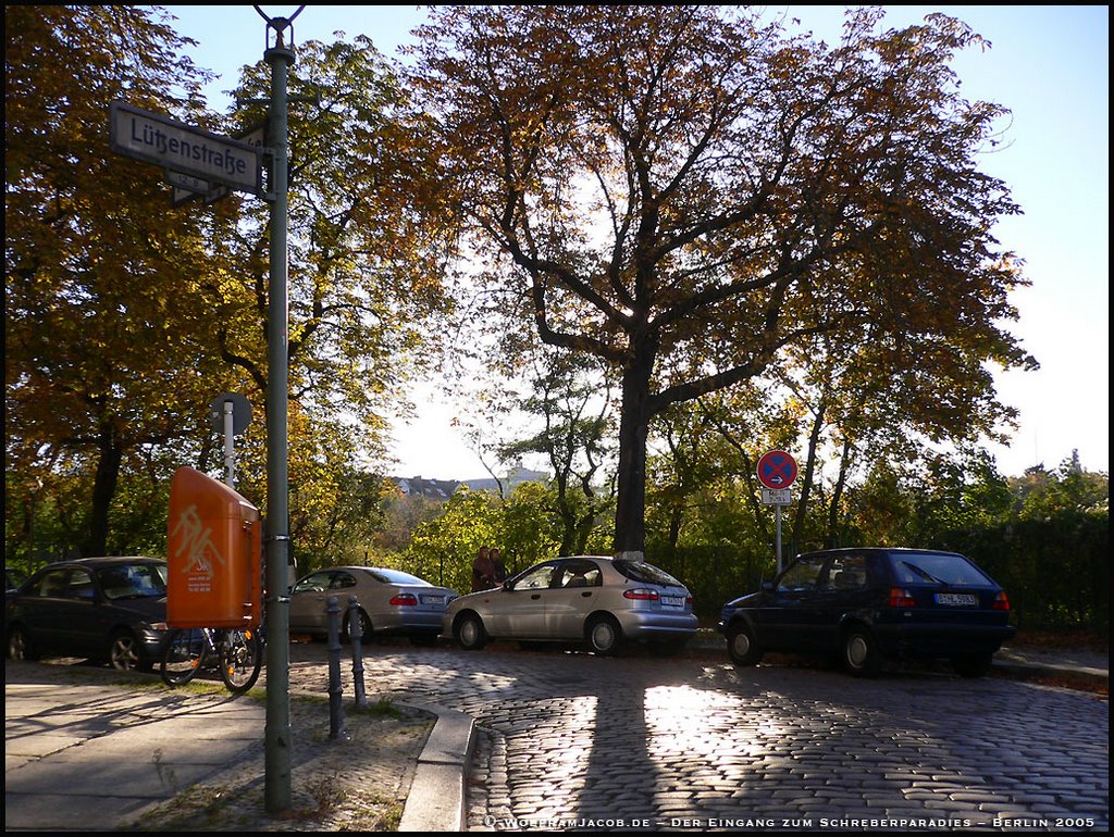 Lützenstraße Ecke Ringbahn in Berlin-Halensee 2005 by Wolfram Jacob