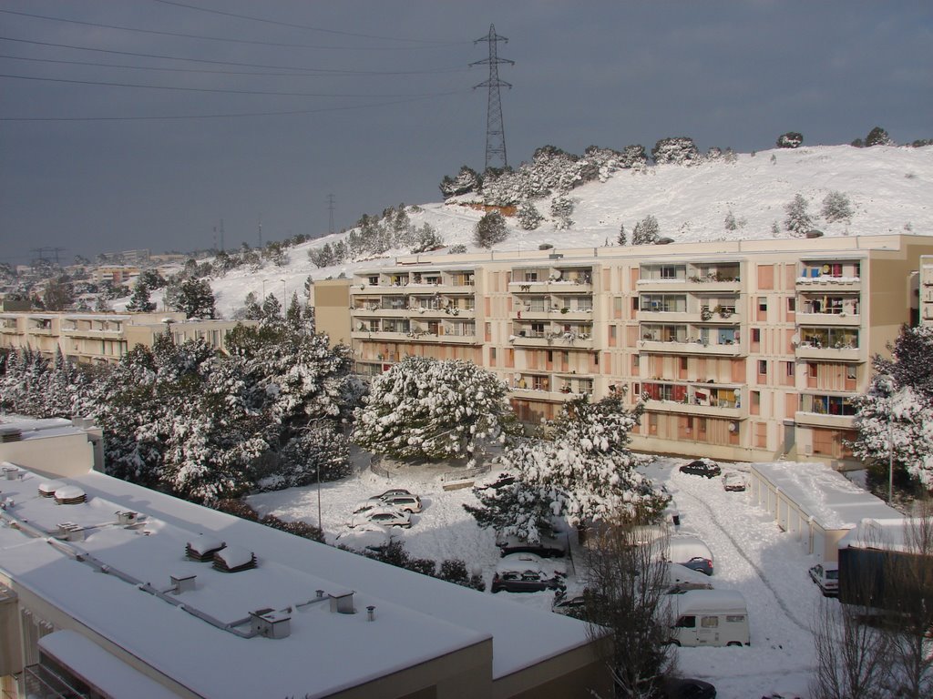 Martigues Quartier NDM bat H sous Neige + Soleil by salimdelazup