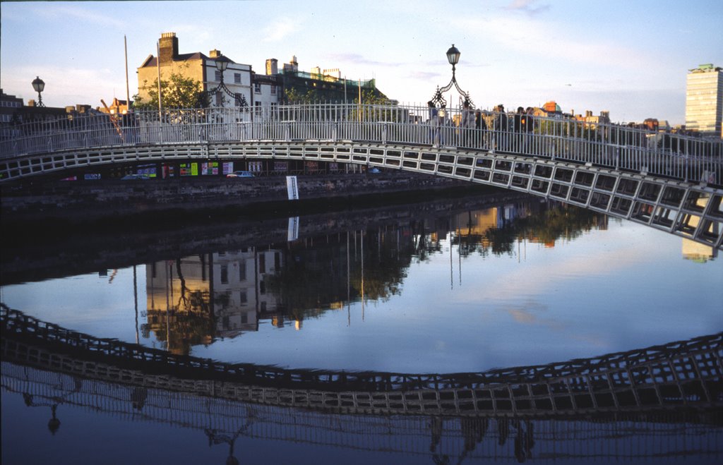 Ha'penny Bridge by Jan Öhrström