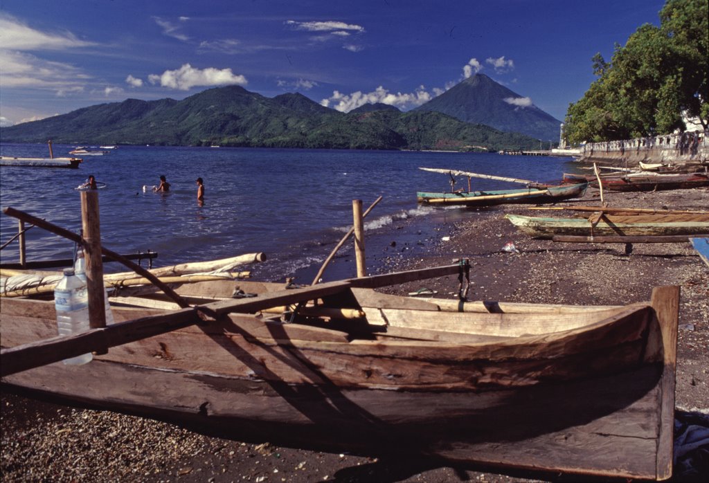 View from Ternate to Tidore by Ullokan