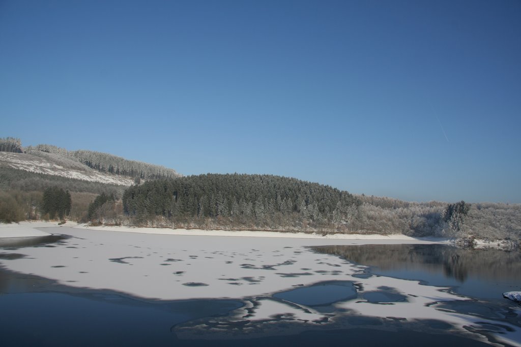 Winter am Biggesee by Helfmann