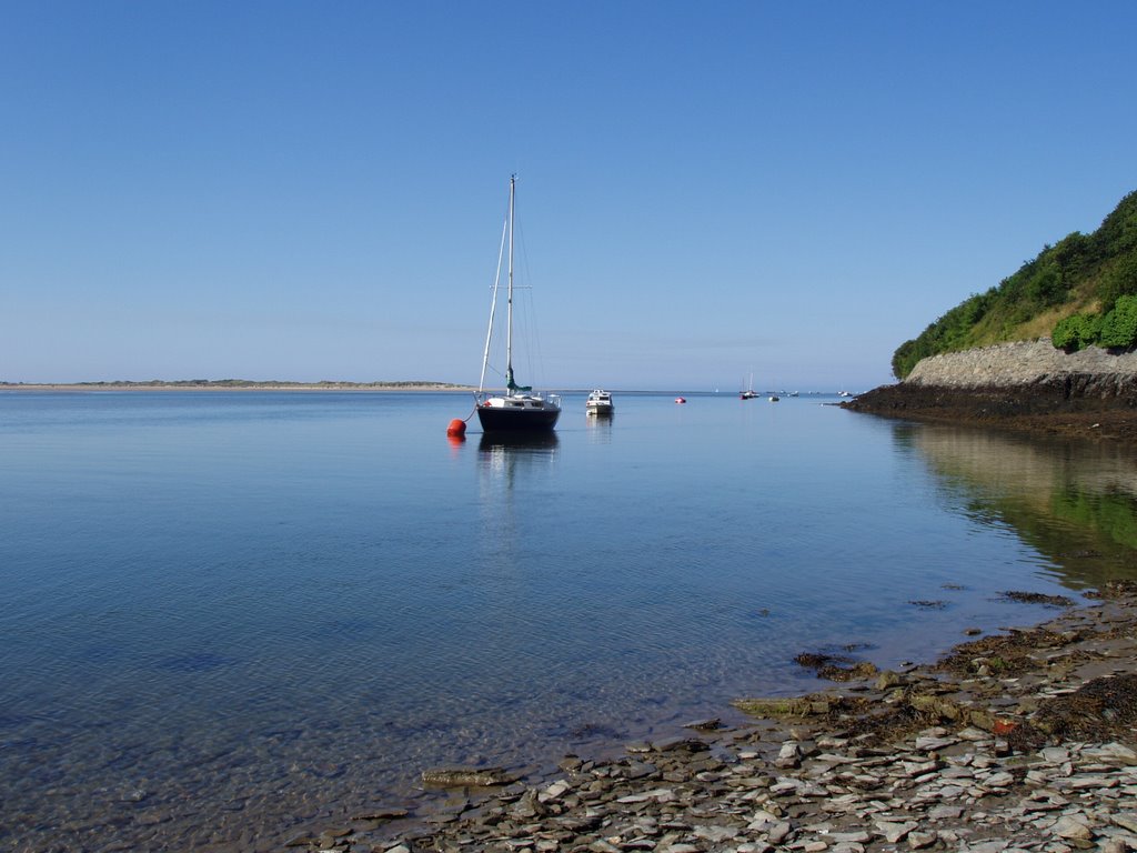 Calm waters at aberdovey by keith wilkins