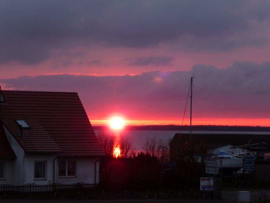 Die Sonne geht baden by BärMi