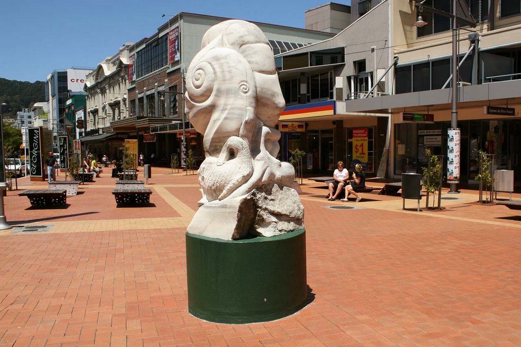 Sculpture: Te Moana (The Sea) by Fritz Schöne