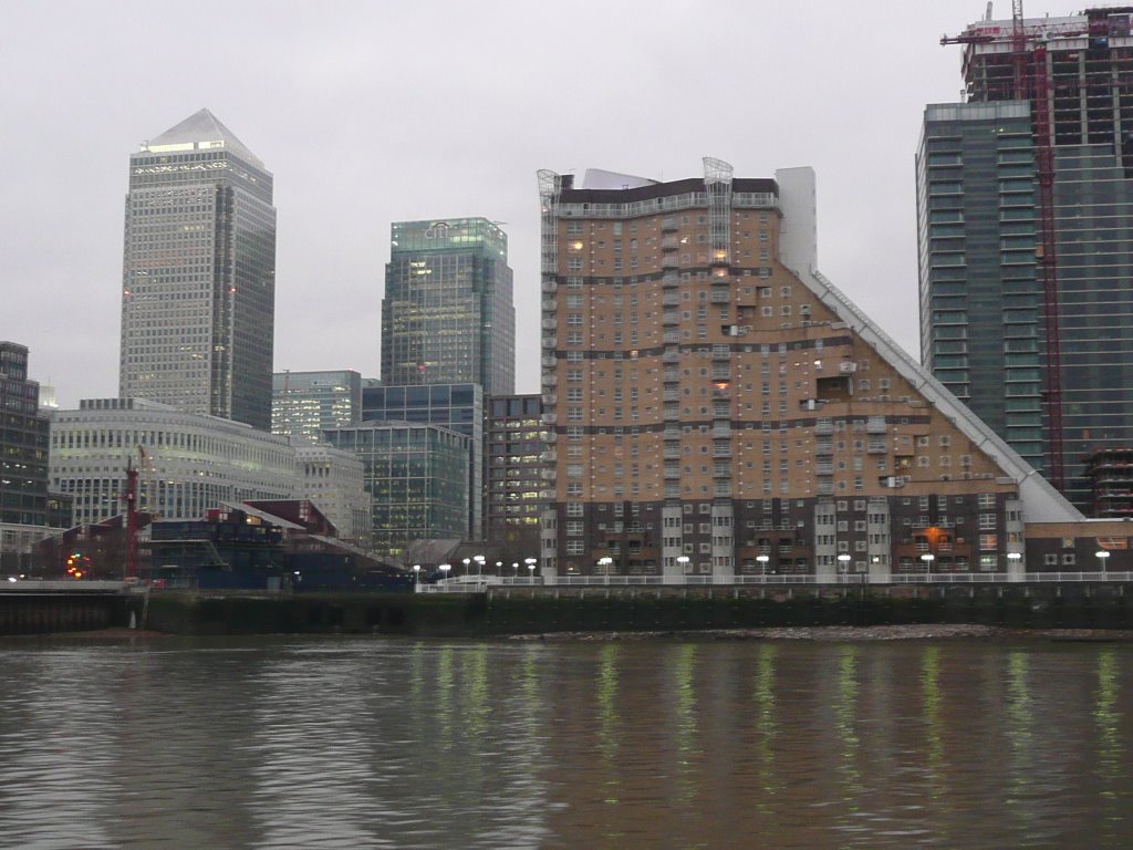 Canada Tower - Canay Whart - Londres by Paulo Targino Moreira Lima