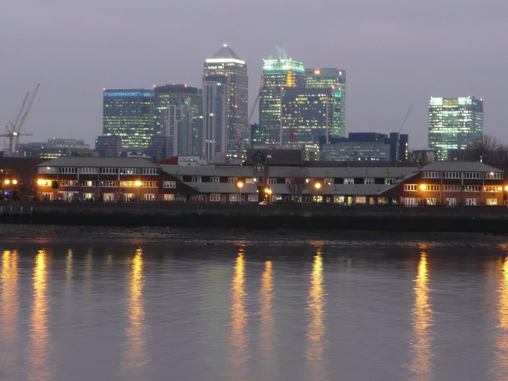 Canada Tower - Canary Wharf by Paulo Targino Moreir…