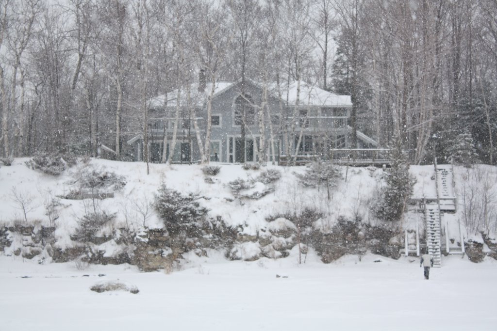 Norwood Lakehouse, December 2008 by singalong