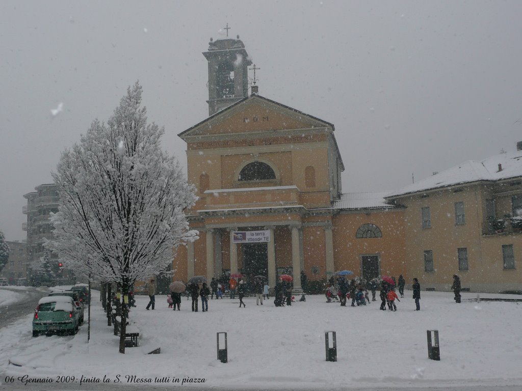 Erba ; Epifania 2009: fine della S. Messa by pino1957