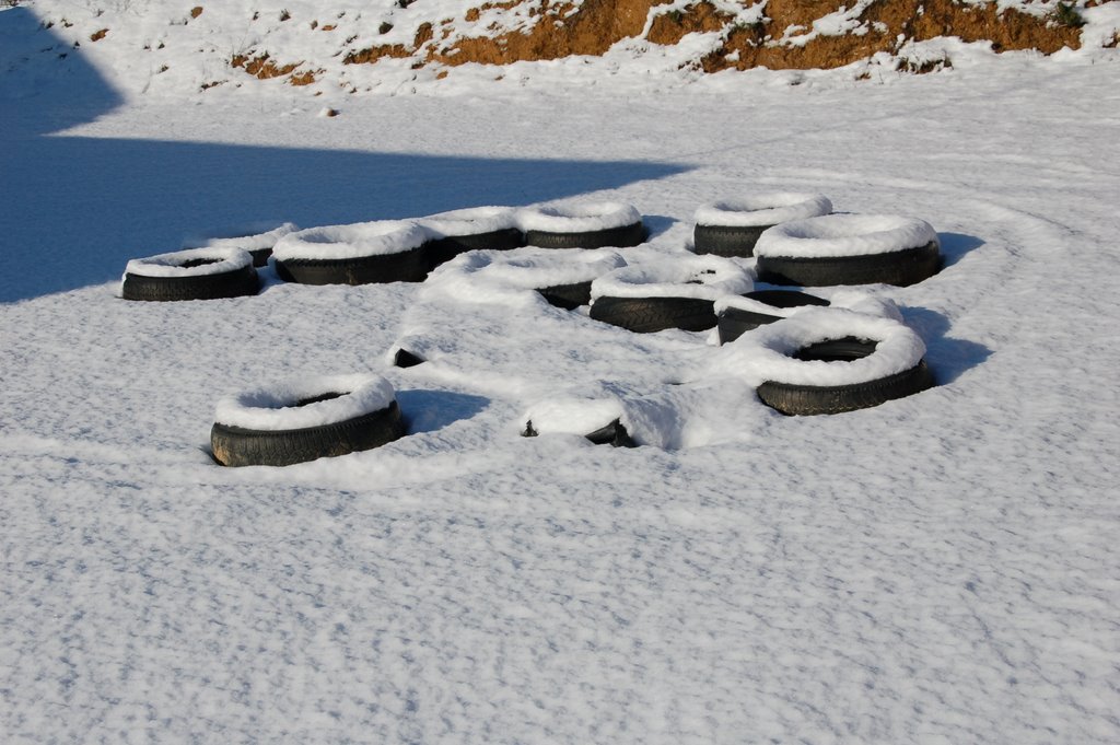 Nieve en la bolera. by Francisco J. Castro.