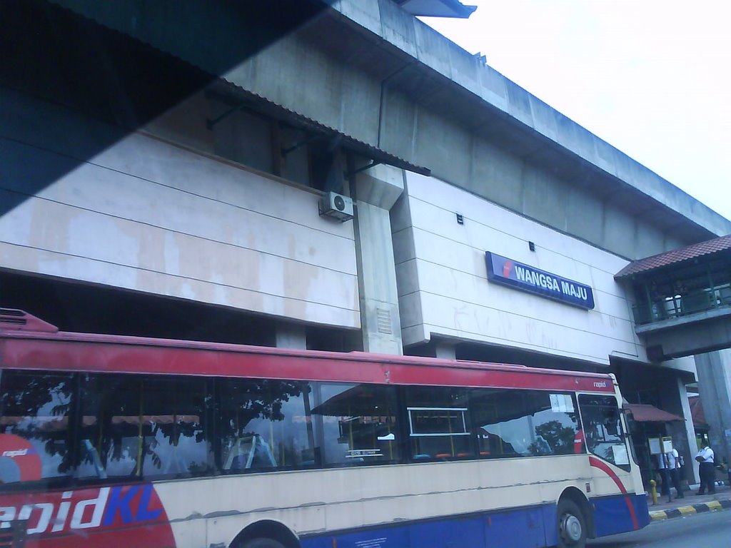 Wangsa Maju Putra Station by darul ridzwan