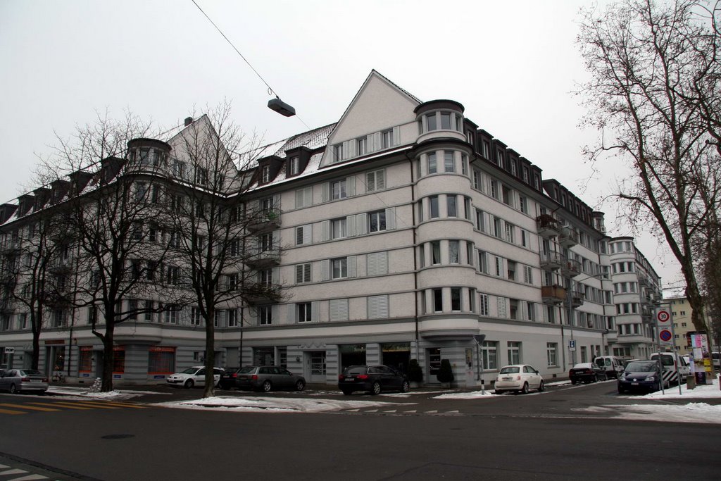 Wohnhaus an der Staufacherstrasse by Samuel Fausch