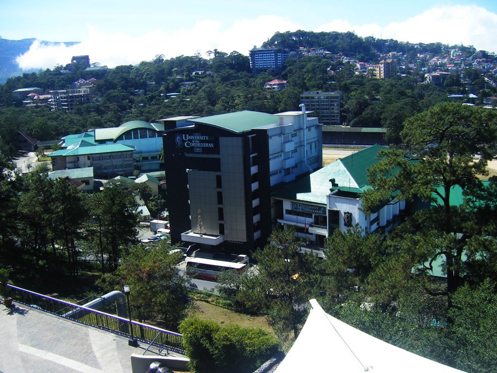 UNIVERSITY OF CORDILLERAS FROM SM BAGUIO by reygigante