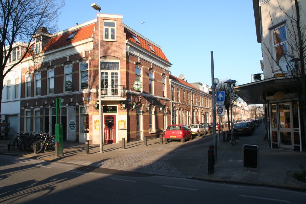 Kanaalstraat hoek Riouwstraat, jan. 2009 by Carl030nl