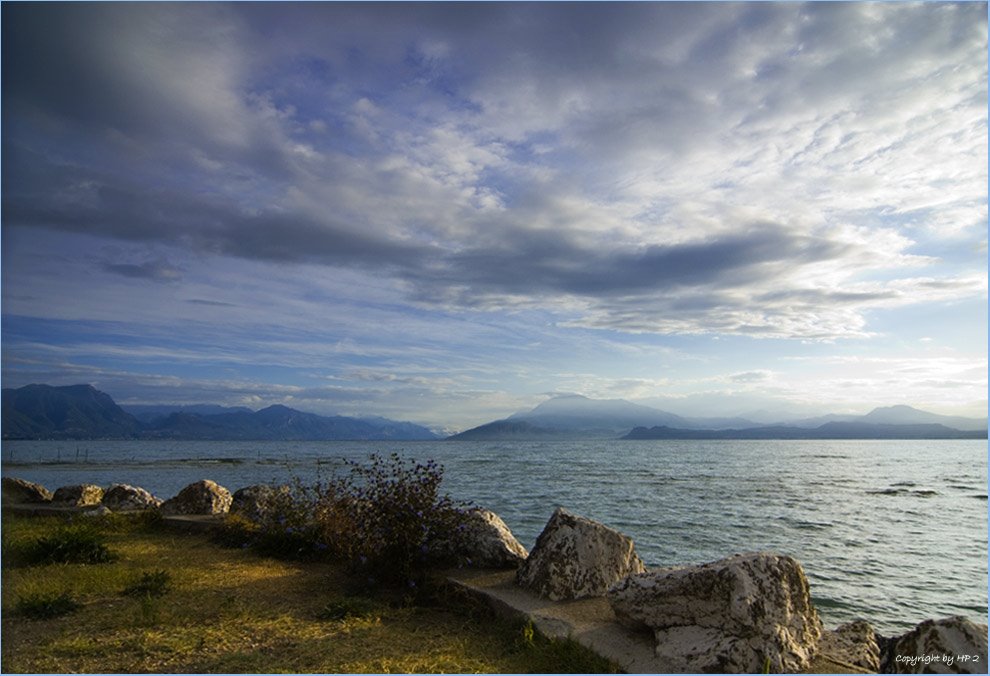 Sirmione Lago di Garda by Ponpet