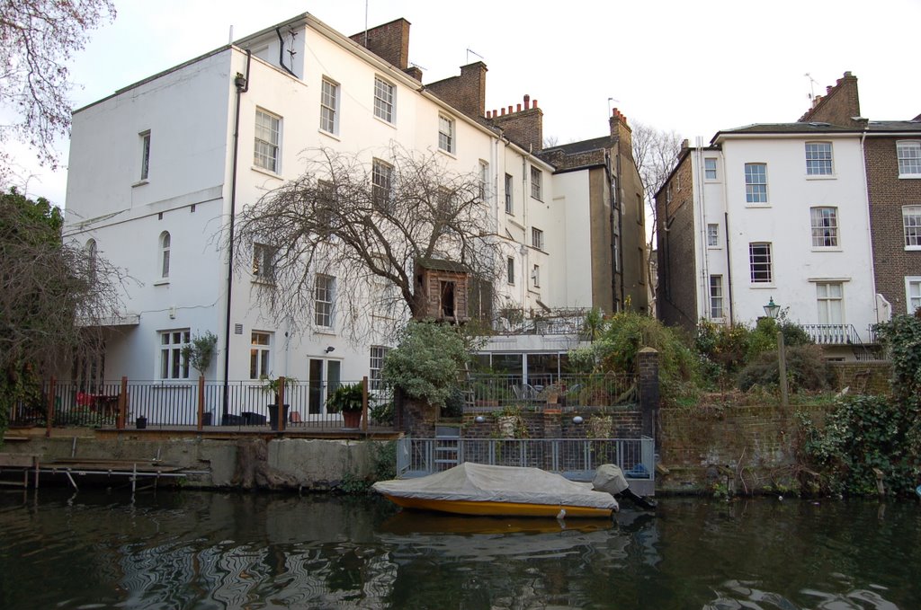 The house on the canal by abugretsov