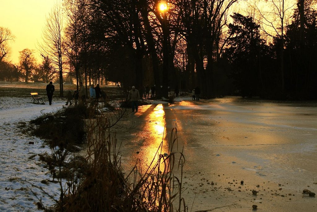 Coucher de soleil hivernal sur l'Etang de Longchamp by Flaneuse-92