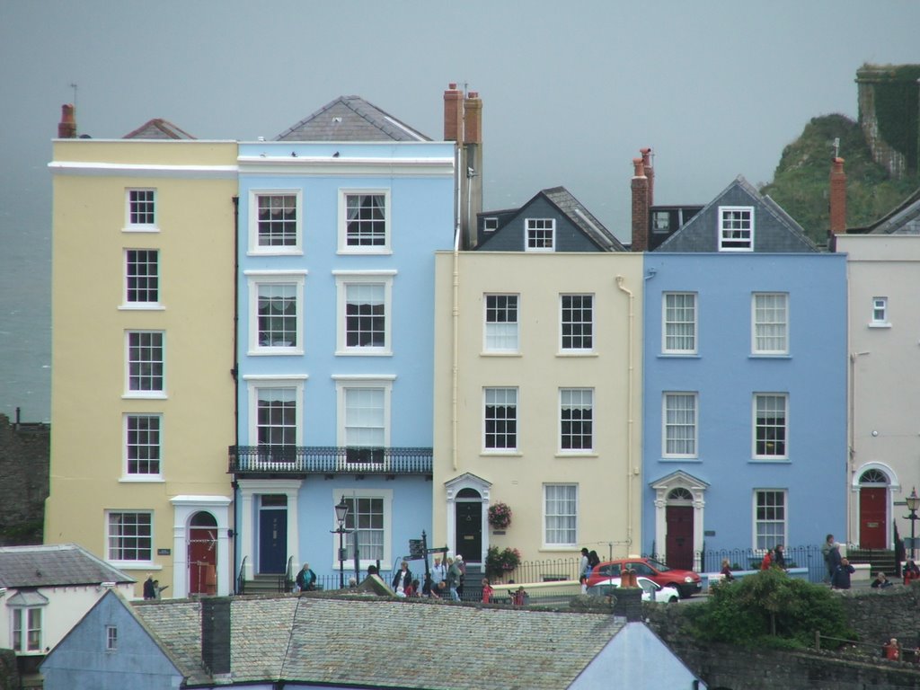 Tenby by Graham Willetts