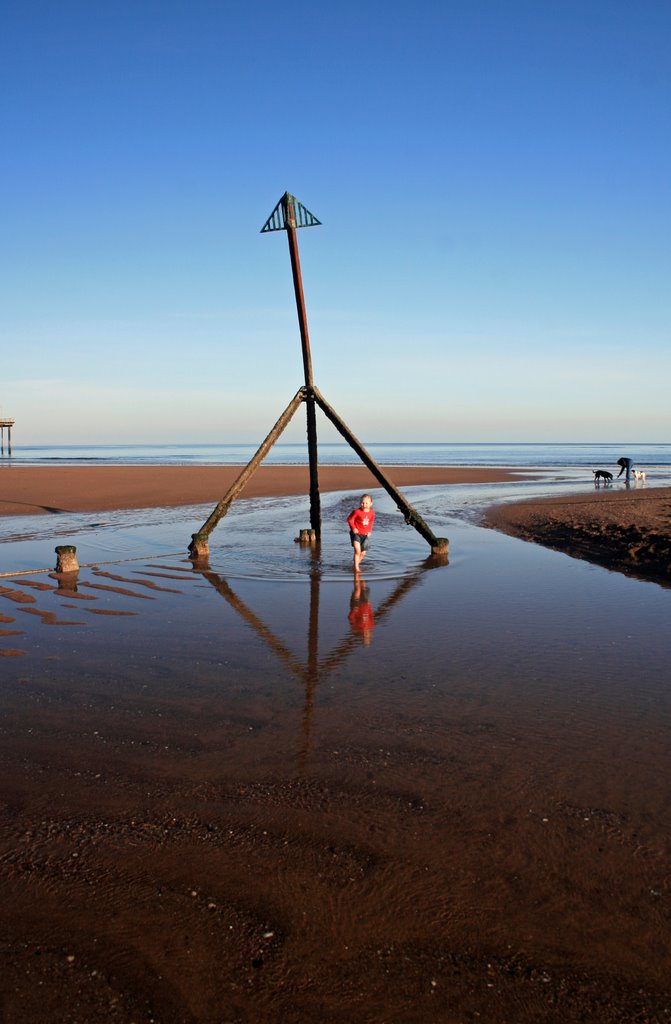 Teignmouth, low tide. by captainfishy