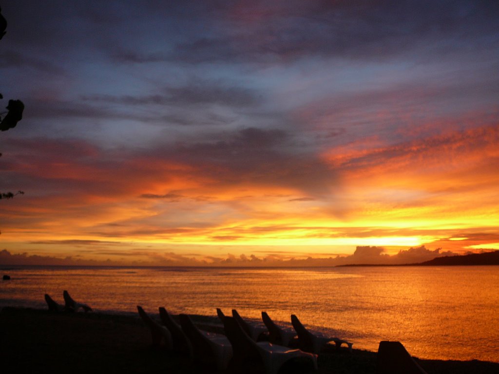 HideAway Island Sunset by DavidCamus