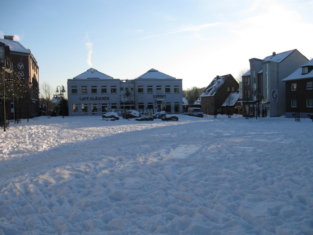 Johann-Breuker-Platz by Volker Schlotmann